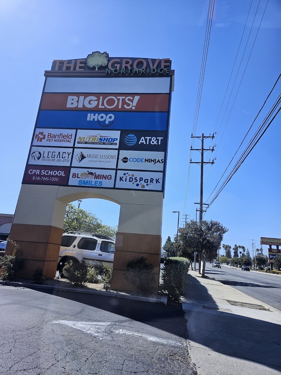 Walnut Grove Shopping Center